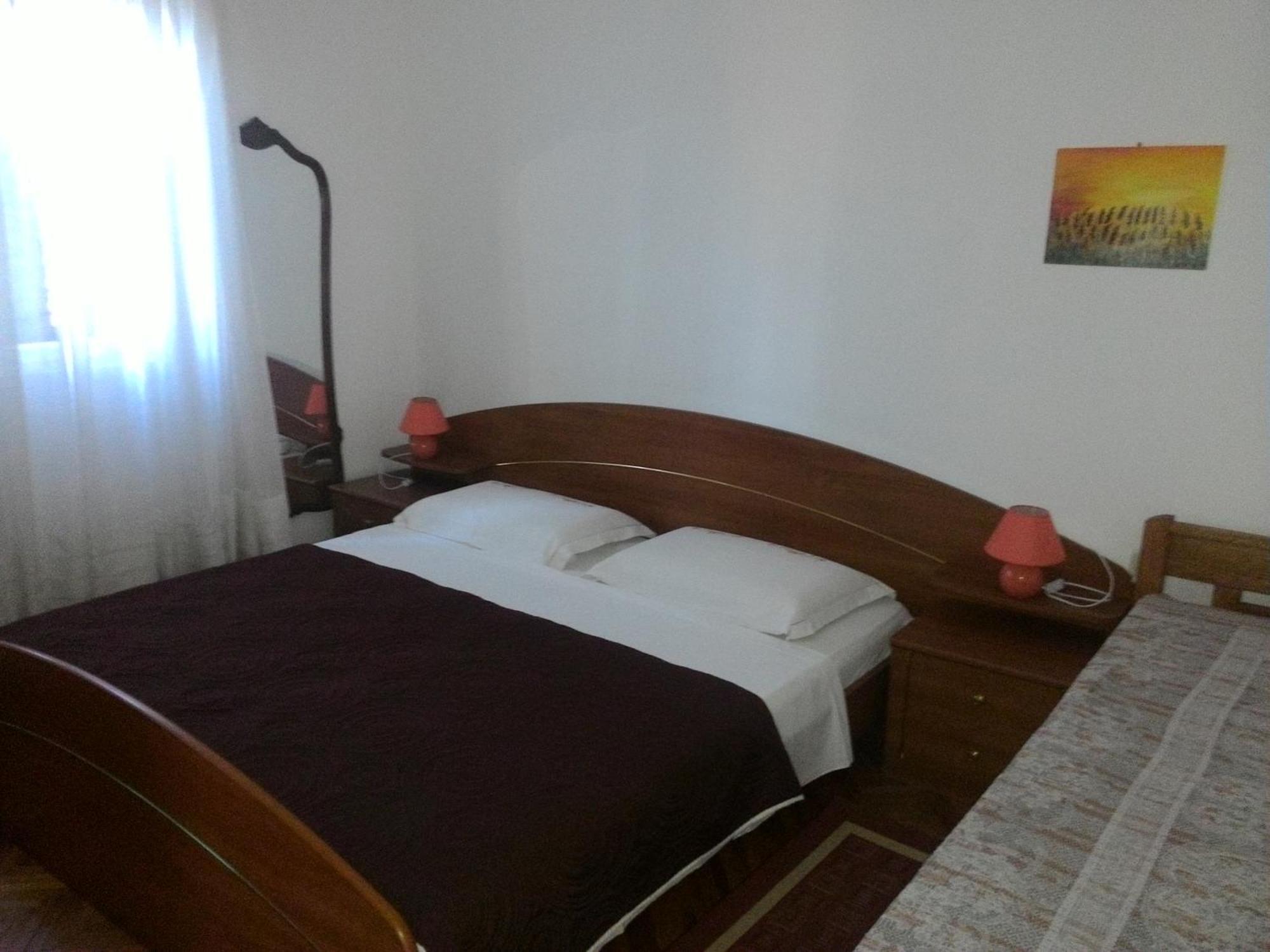 Apartments Prisnac Pakoštane Oda fotoğraf